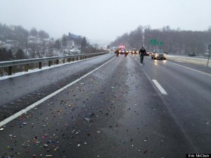 o-LEGOS-SPILL-ON-HIGHWAY-570